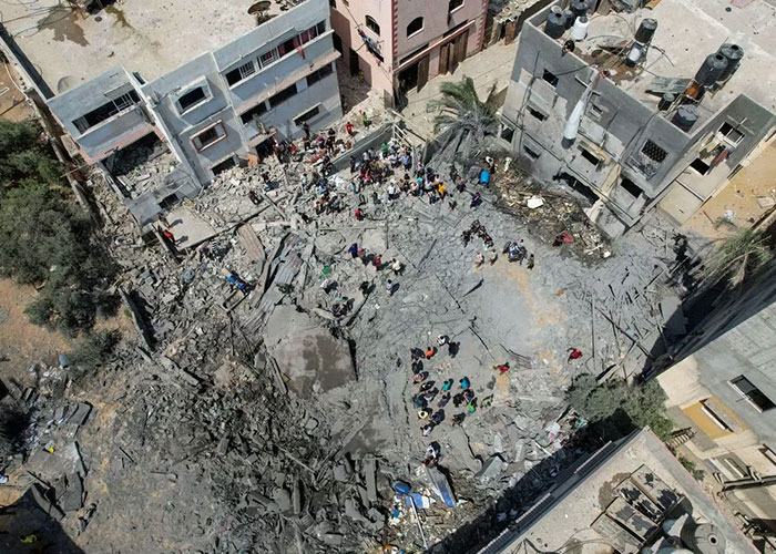 Reruntuhan Gaza akibat serangan udara Israel.