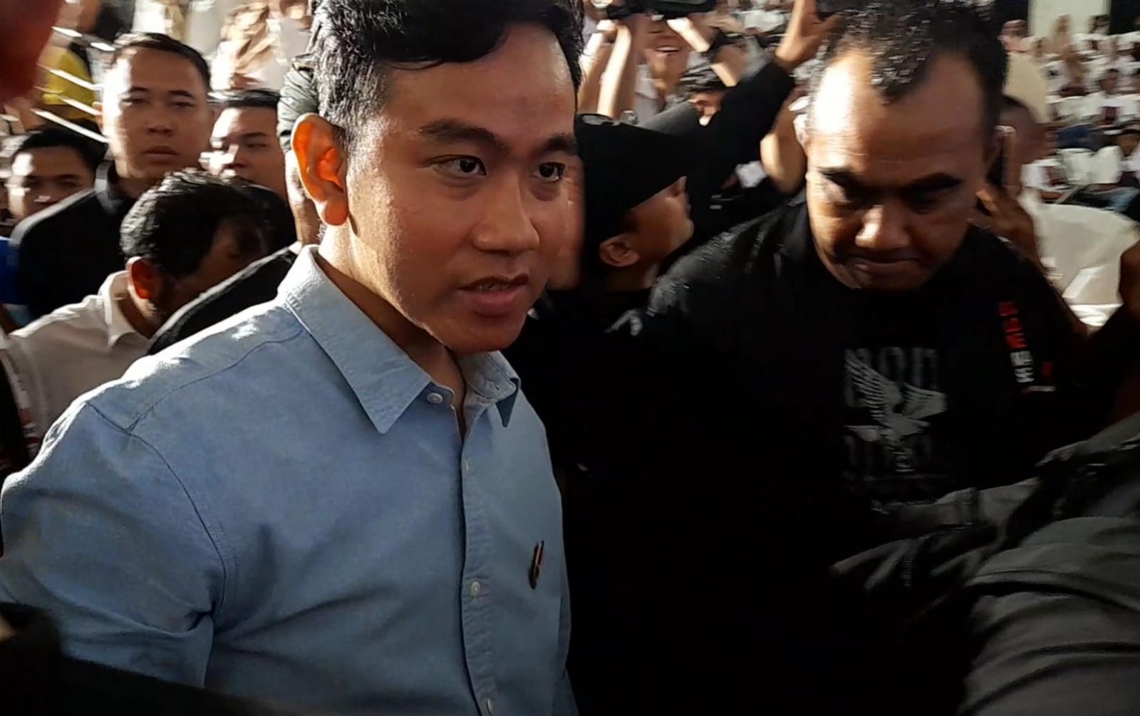 Gibran Rakabuming Raka hadiri kegiatan di Gedung Bhinneka Tunggal Ika Kabupaten Karanganyar, Kamis (2/11/2023).