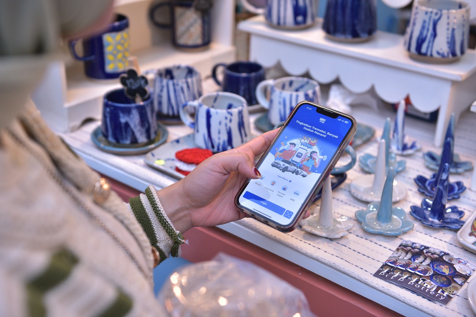 BRI berkolaborasi dengan Telkomsel menyajikan fitur pelengkap pembelian paket data di BRImo yaitu spesial untukMo.