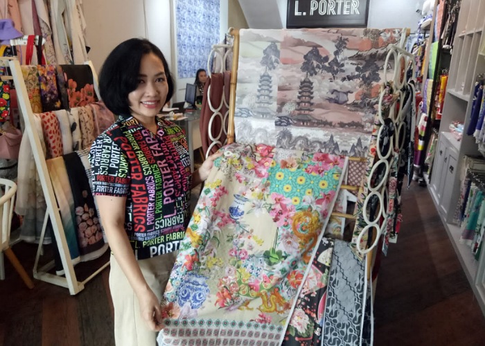 Debby Setyo, owner L. Porter Fabrics mengakui mensapat banyak pengalaman dan manfaat usai mengikuti pameran Kejar Mimpi Lokal Berdaya CIMB Niaga.