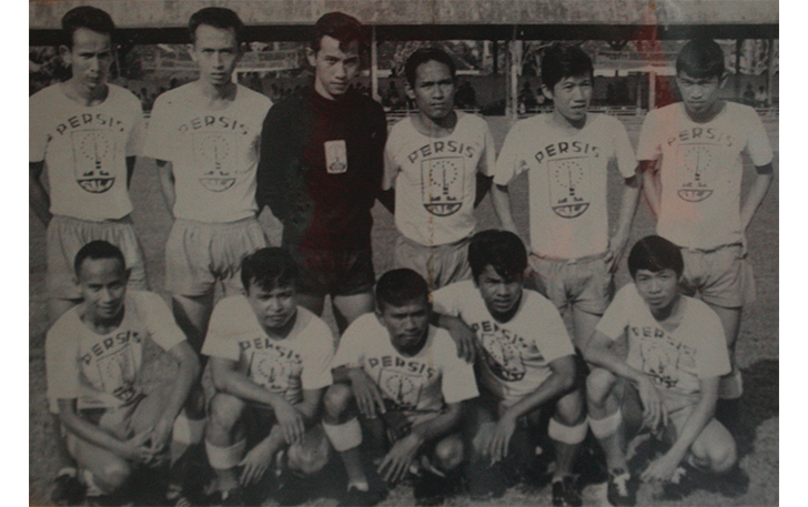 LAWAS: Skuad Persis Solo di musim 1968/1969.