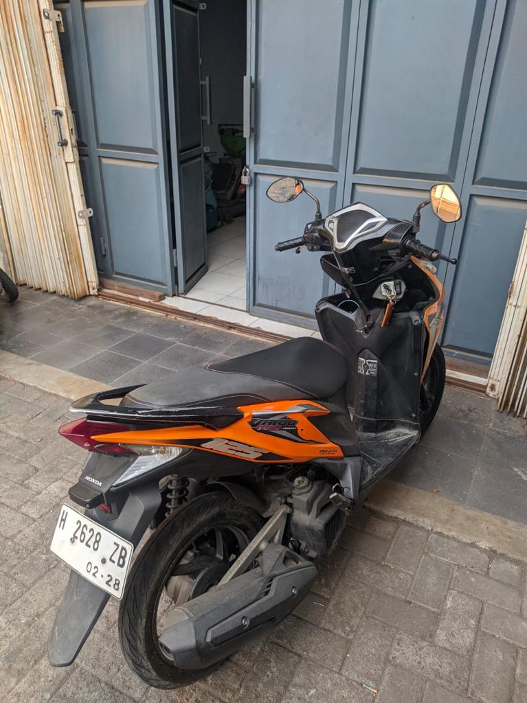 Barang bukti Honda Vario milik korban Ahmad Khabib yang dicuri saat menerima orderan ojek di di area Perhutani.