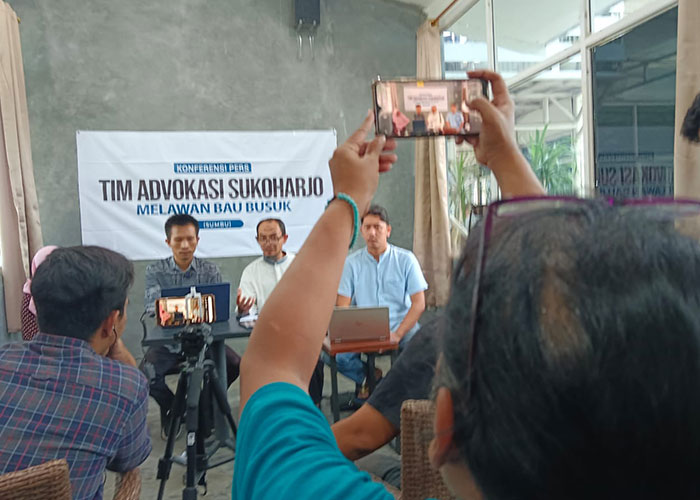 Warga berharap keadilan atas gugatan class action kasus limbah bau PT RUM Nguter, Sukoharjo.