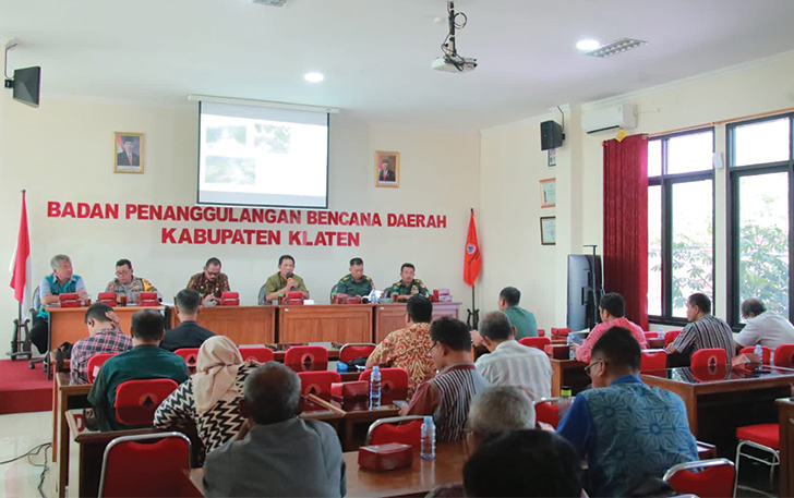 KOORDINASI: Rakor persiapan penanganan bencana hidrometeorologi di kantor BPBD Klaten, belum lama ini.
