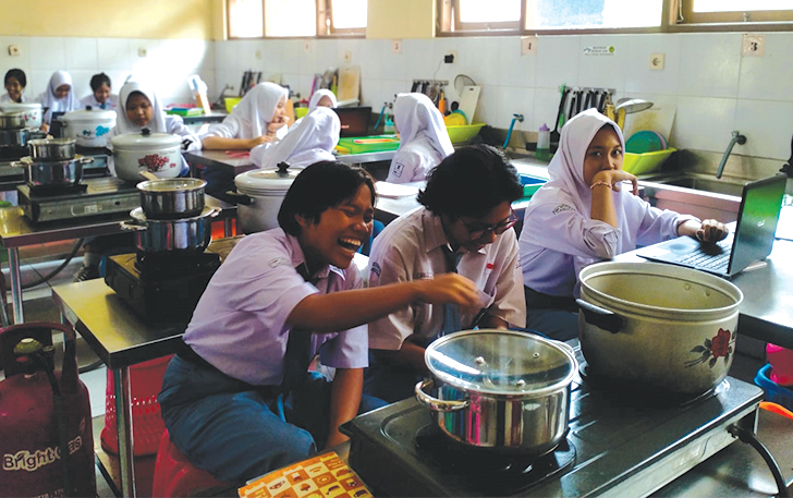 KOMPETENSI: Kelas kuliner salah satu SMK di Kota Solo.