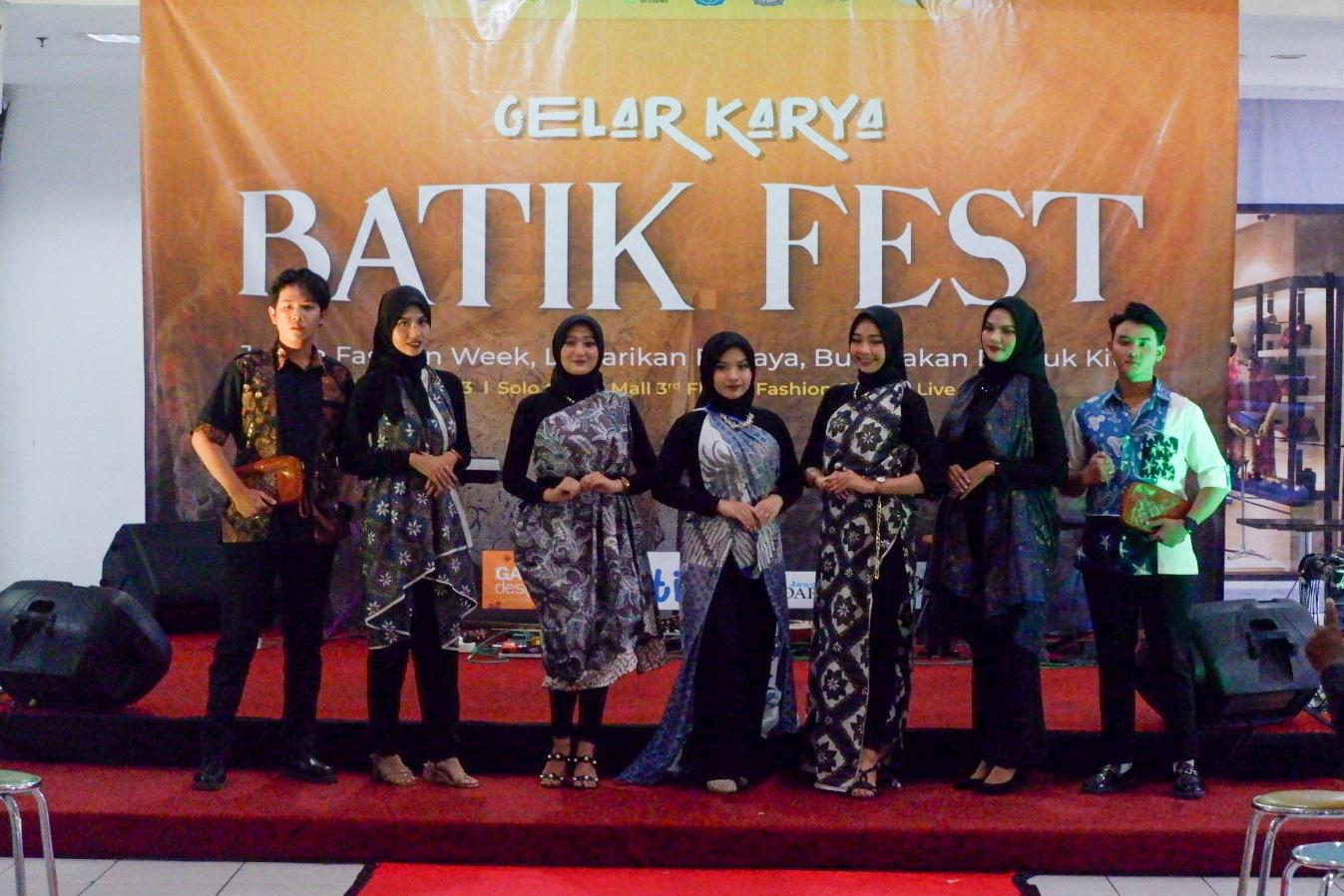Gelar Karya Batik Fest yang diinisiasi PPK Ormawa UMS dan komunitas perajin batik Arumcawirasa di Solo Grand Mall untuk angkat potensi Desa Jarum, Bayat, Klaten.