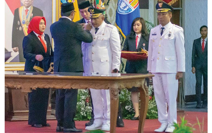 Rober Christanto Resmi Dilantik Jadi Bupati Karanganyar oleh Pj Gubernur Jawa Tengah Komjen Pol (Purn) Nana Sudjana, Senin (20/11).