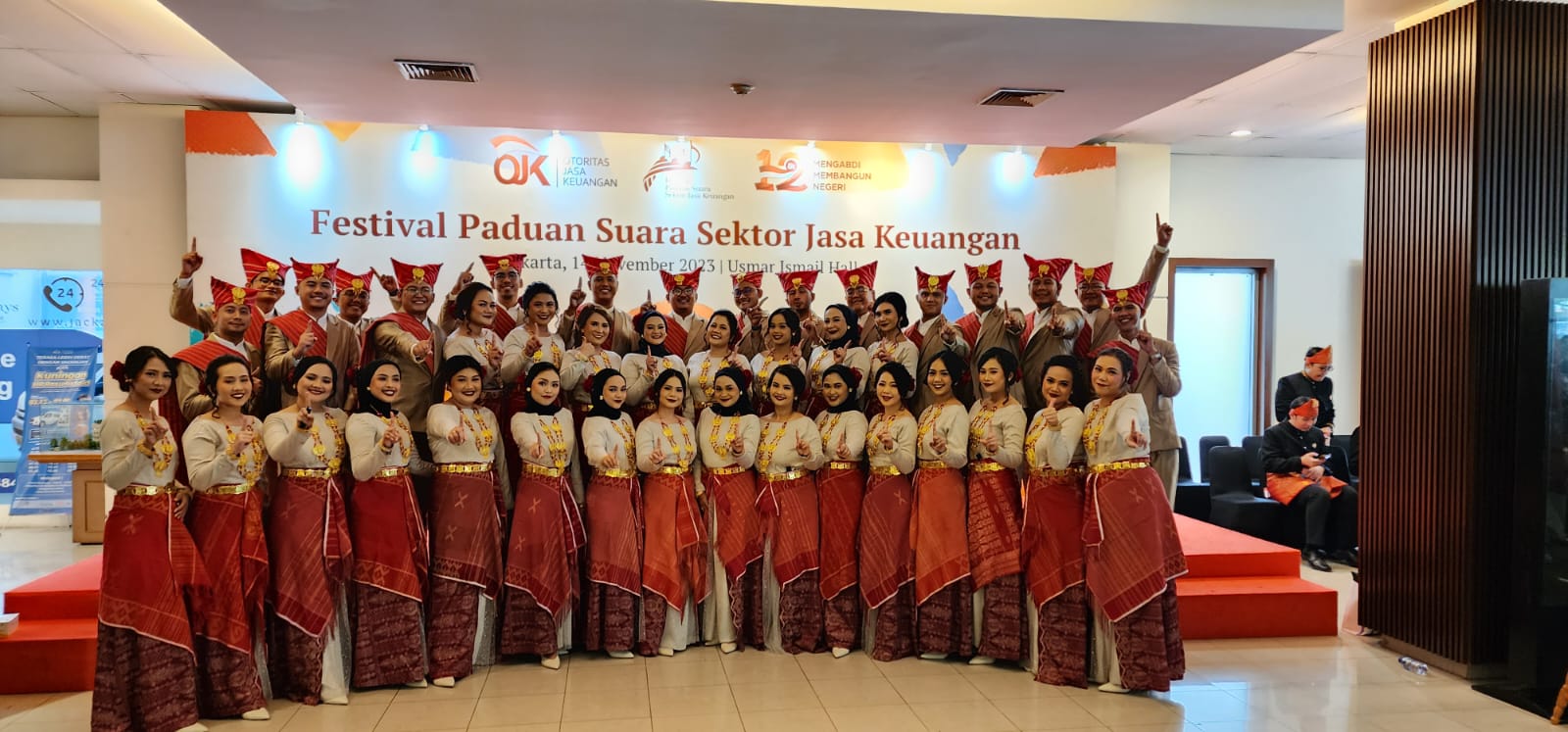 Paduan suara BRILiaN Choir sukses memboyong gelar juara pada kompetisi Festival Paduan Suara Sektor Jasa Keuangan (FPSSJK) 2023.