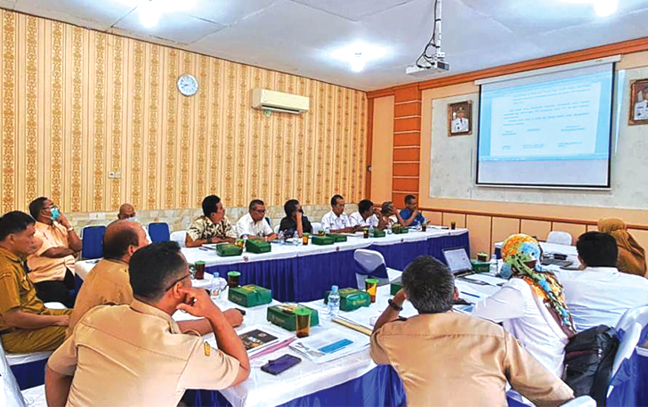 Dewan pengupahan membahas besaran UMK 2024.