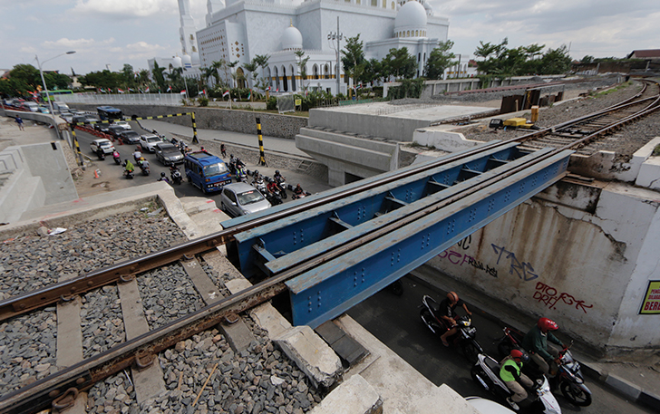 Jalan lama Viaduk Gilingan yang rencananya akan segera dibongkar, Ramadhan ini.