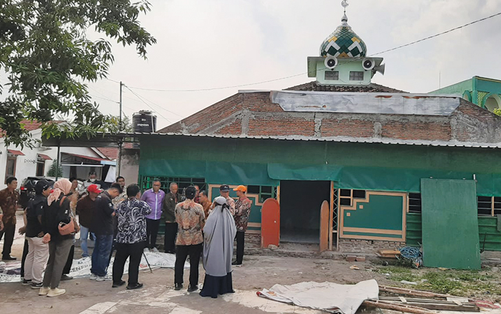 CEK: Anggota DPRD Solo tengah melakukan sidak di Masjid An-Nur (23/11).