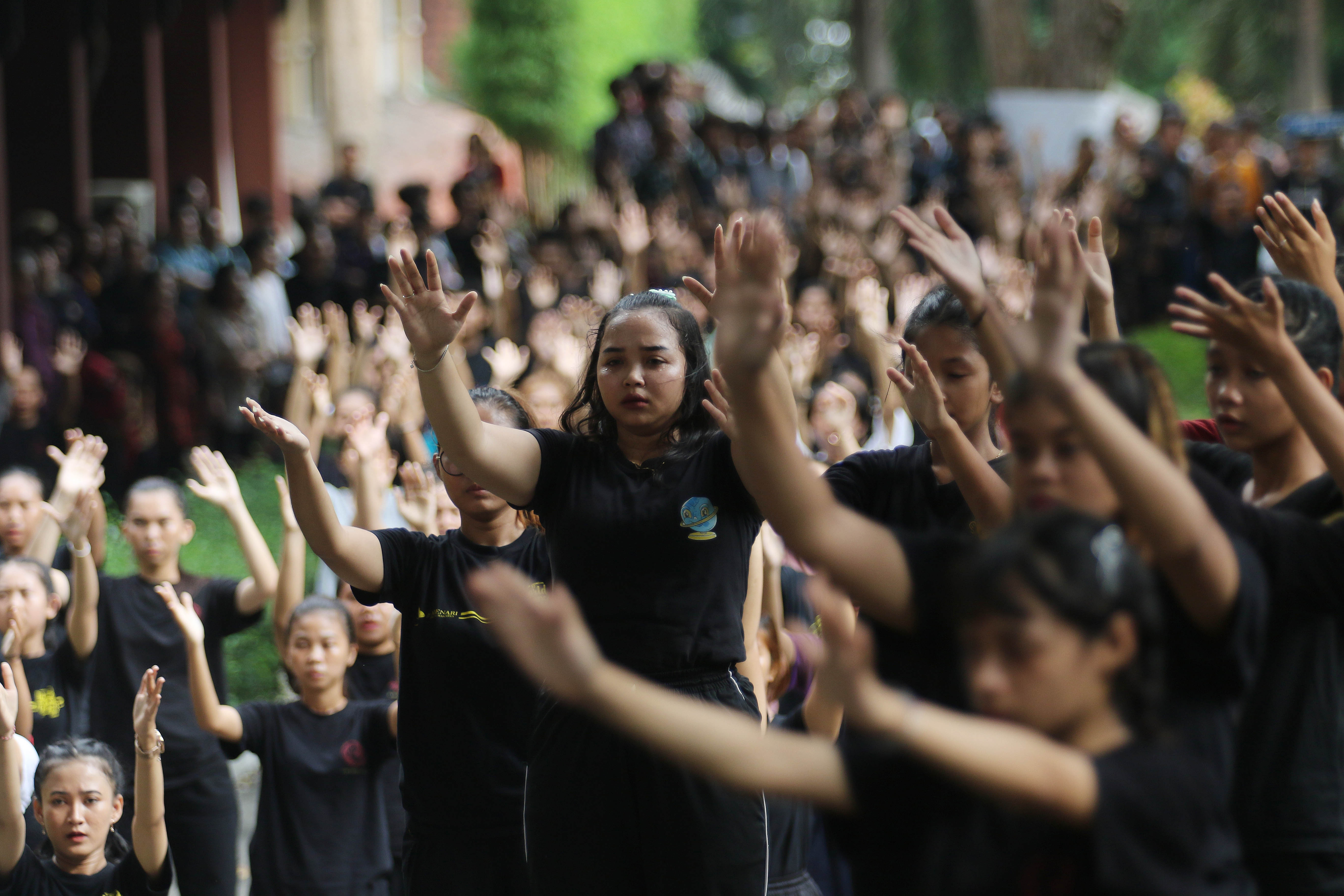 Ujian pagelaran karya seni promosi doktor di ISI Surakarta, dengan judul Laras Loka Lampah: Membongkar Bugar di Fakultas Seni Pertunjukan kampus setempat, Kamis (30/11/2023).