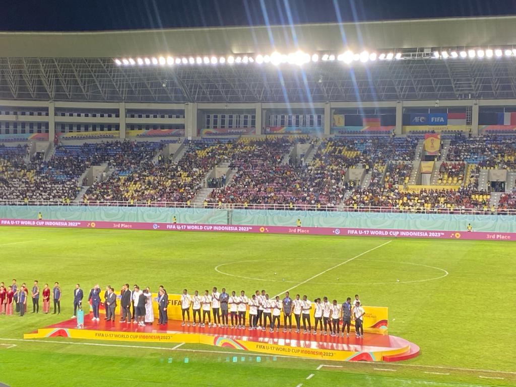 Jumlah penonton terbanyak Stadion Manahan ada di laga final Piala Dunia U-17 antara Jerman vs Prancis, Sabtu (2/12).