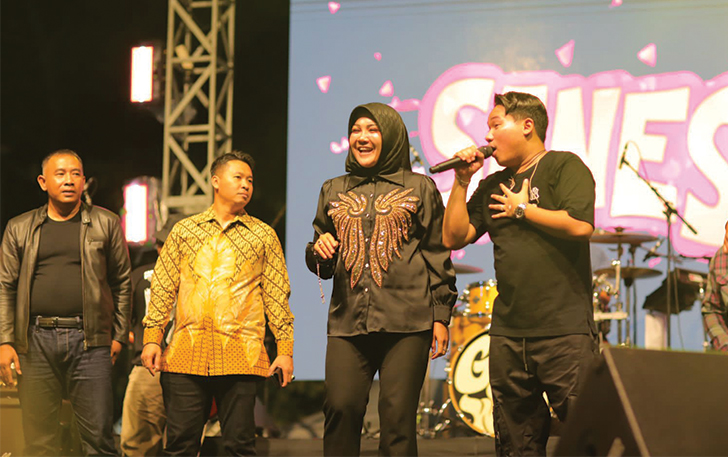 Event musik selametan Pasar Gedhe yang digelar Pemkab Klaten di Alun-alun setempat, Sabtu (2/12).