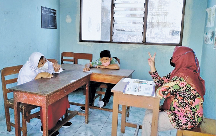 PENDAMPINGAN TERBAIK: Proses pembelajaran di salah satu SLB di Kota Solo, belum lama ini.