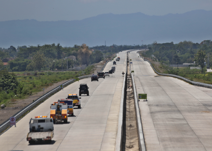 Tol Solo-Jogja segmen Kartasura-Karanganom, Klaten siap dilintasi kendaraan mulai Jumat (21/12).