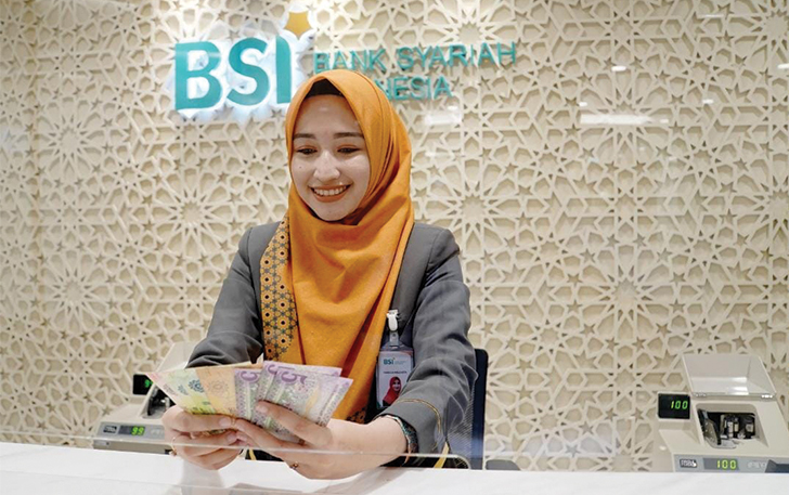 Siap memfasilitasi kebutuhan transaksi keuangan masyarakat selama libur akhir tahun, BSI menyiapkan uang tunai sebesar Rp12,2 triliun.