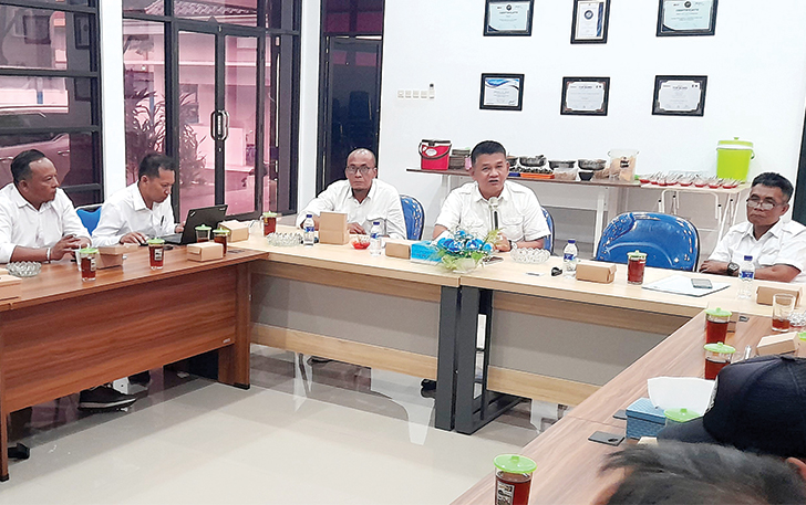 TERCAPAI: Evaluasi target PDAM Tirta Lawu Karanganyar.