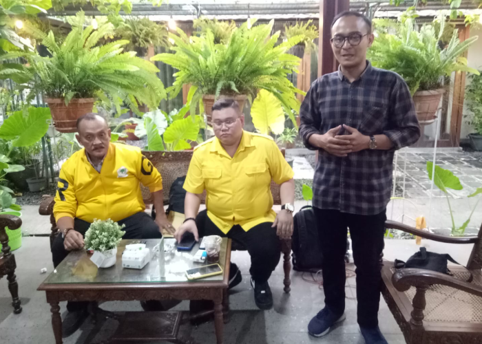 DPD Partai Golkar Solo saat jumpa pers terkait pelaporan terhadap kader partai Margono oleh DPC PDIP Solo.