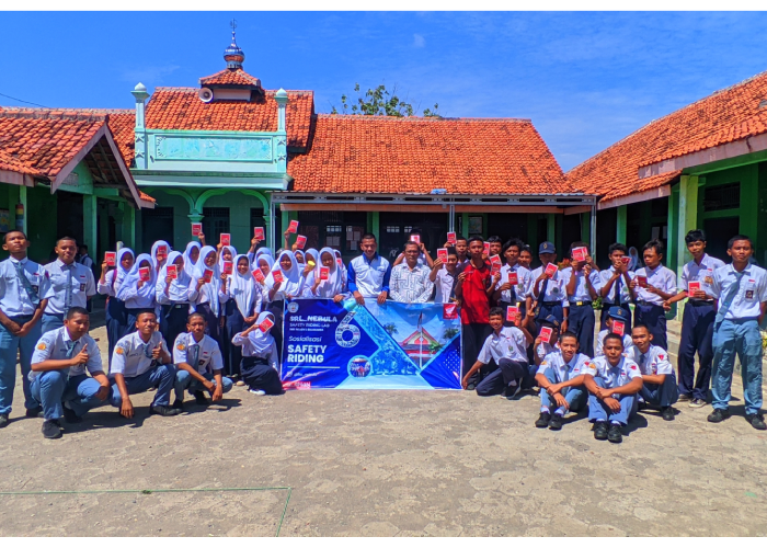Astra Motor Jateng menggelar program &ldquo;Selamatkan Anak Ibu dari Kecelakaan Jalan Raya&rdquo; untuk pelajar SMP, dengan menggandeng&nbsp;sekolah binaan.&nbsp;