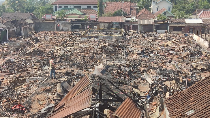 Ilustrasi Pasar Slogohimo yang terbakar tahun lalu.