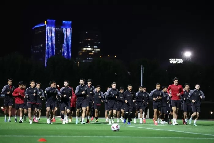 Skuad Timnas Indonesia untuk Piala Asia 2023 di Qatar saat menjalani latihan. 