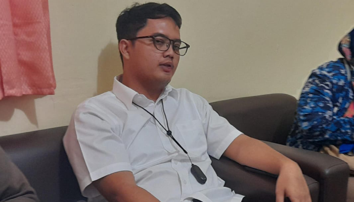 Ketua DPD Partai Golkar Karanganyar&nbsp;Ilyas Akbar Almadhani saat lakukan klarifikasi di Bawaslu Karanganyar, terkait guru PPPK yang masuk timses partai, Kamis (18/1).