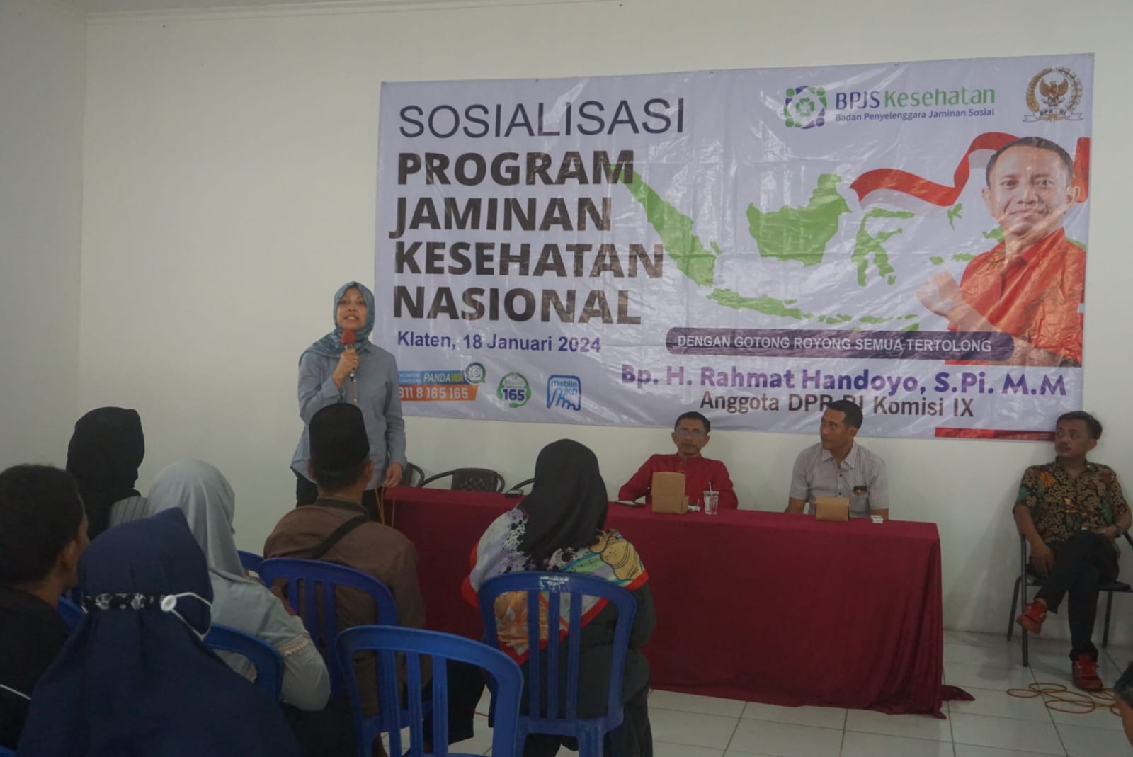 BPJS Kesehatan Cabang Boyolali dan Komisi IX DPR RI sosialisasikan program JKN di Balai Desa Jogosetran, Kecamatan Kalikotes, Kabupaten Klaten, Kamis (18/1/2024).