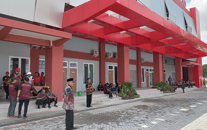 MEGAH: Wajah GOR Bung Karno Sukoharjo.