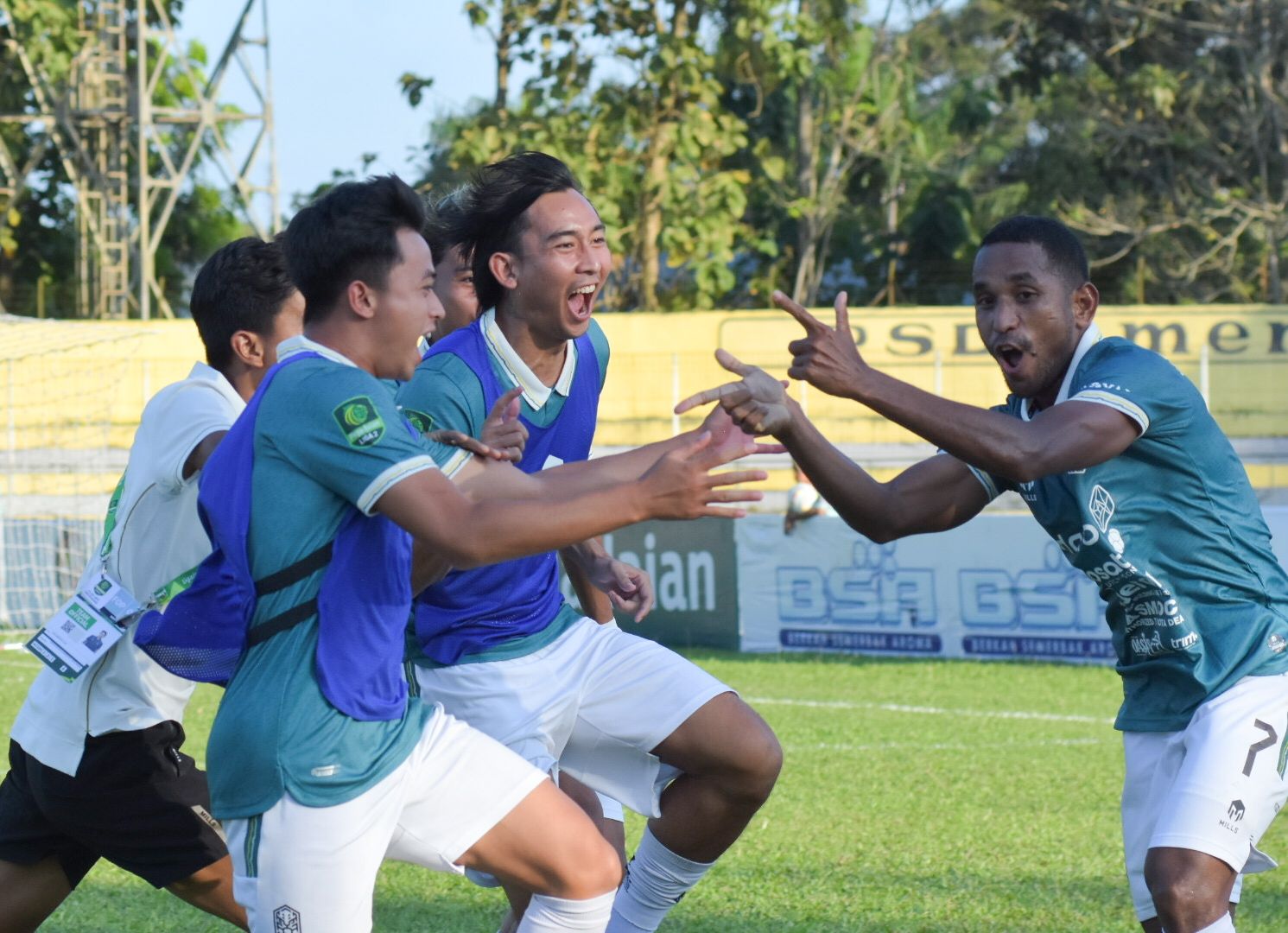 &nbsp;Nusantara United FC saat meladeni perlawanan PSDS Deli Serdang, Jumat (26/1). (NUFC OFFICIAL)
