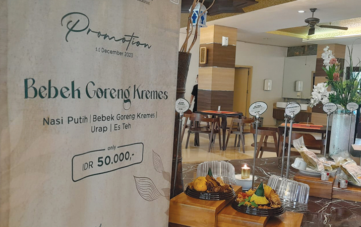 Lorin Solo Hotel Buka Bebek Anom Restoran di gedung Lorin Syariah Hotel Solo.