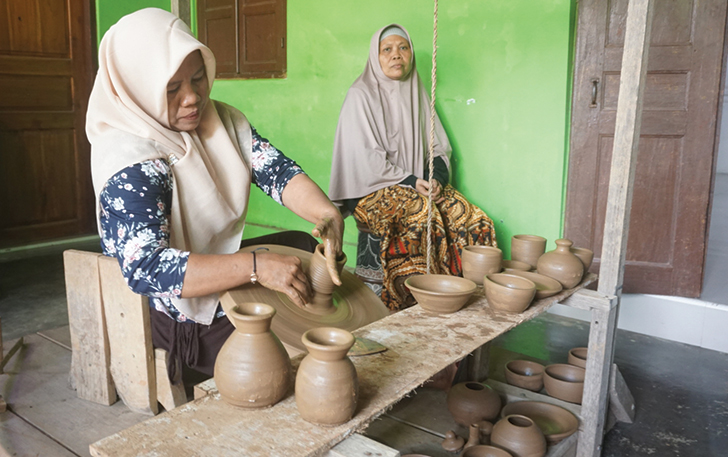 Perajin gerabah di Dusun Pagerjurang, Desa Melikan, Kecamatan Wedi, Klaten.