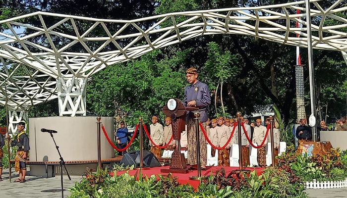 Mangkunegara X alias Bhre saat menjadi pembina upacara di HUT ke-279 Kota Solo.