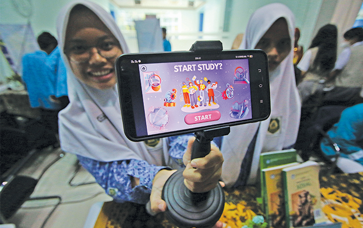 INOVATIF: Aplikasi belajar fisika berbasis android karya salah satu siswa SMA swasta di Kota Solo, implementasi projek penguatan pelajar Pancasila (P5) dan bagian dari Kurikulum Meredeka.