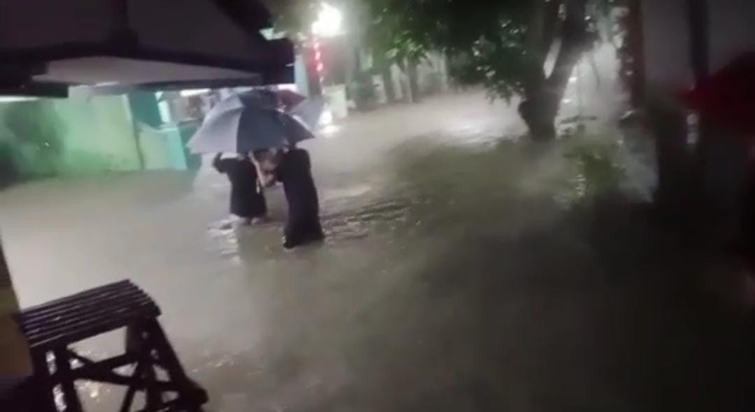 Permukian di Kecamatan Karangmalang, Kabupaten Sragen yang terdampak banjir, Selasa (5/3/2024) malam.