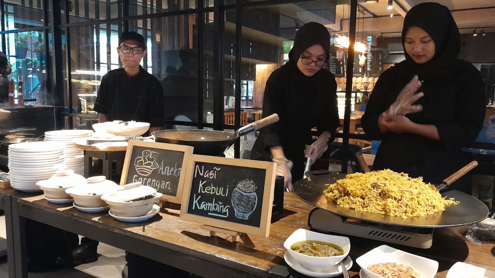 Nata Hati Eatery and Caffe tawarkan paket spesial Ramadhan dengan harga menarik. (Maulida Afifa/Radar Solo)