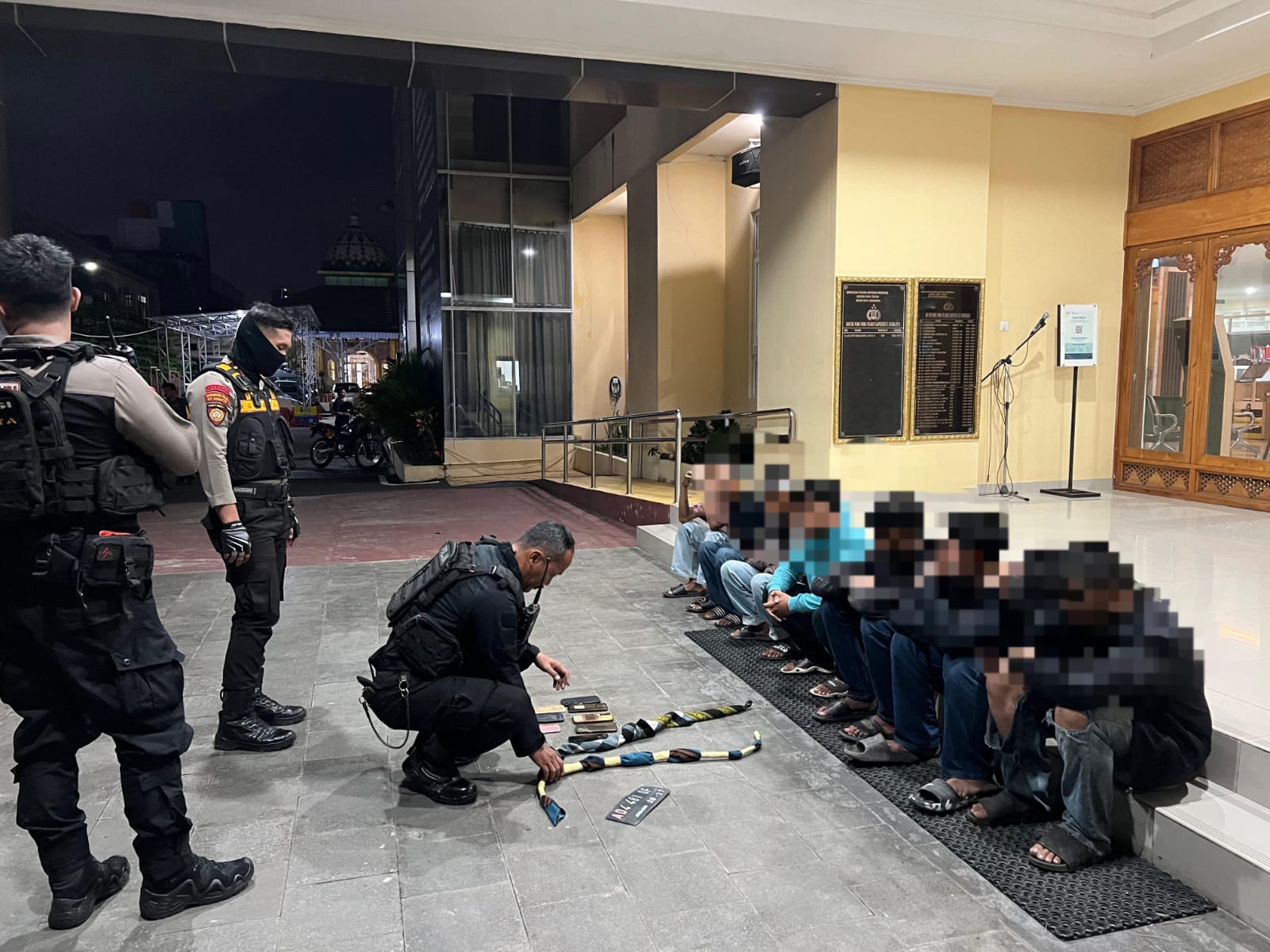 Ilustrasi polisi amankan pelaku perang sarung di Kota Solo.