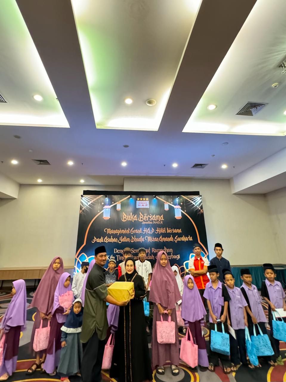BERBAGI: Grand HAP Hotel gelar buka puasa bersama Anak Yatim dan Dhuafa Mizan Amanah, Jumat, (22/3/2024).