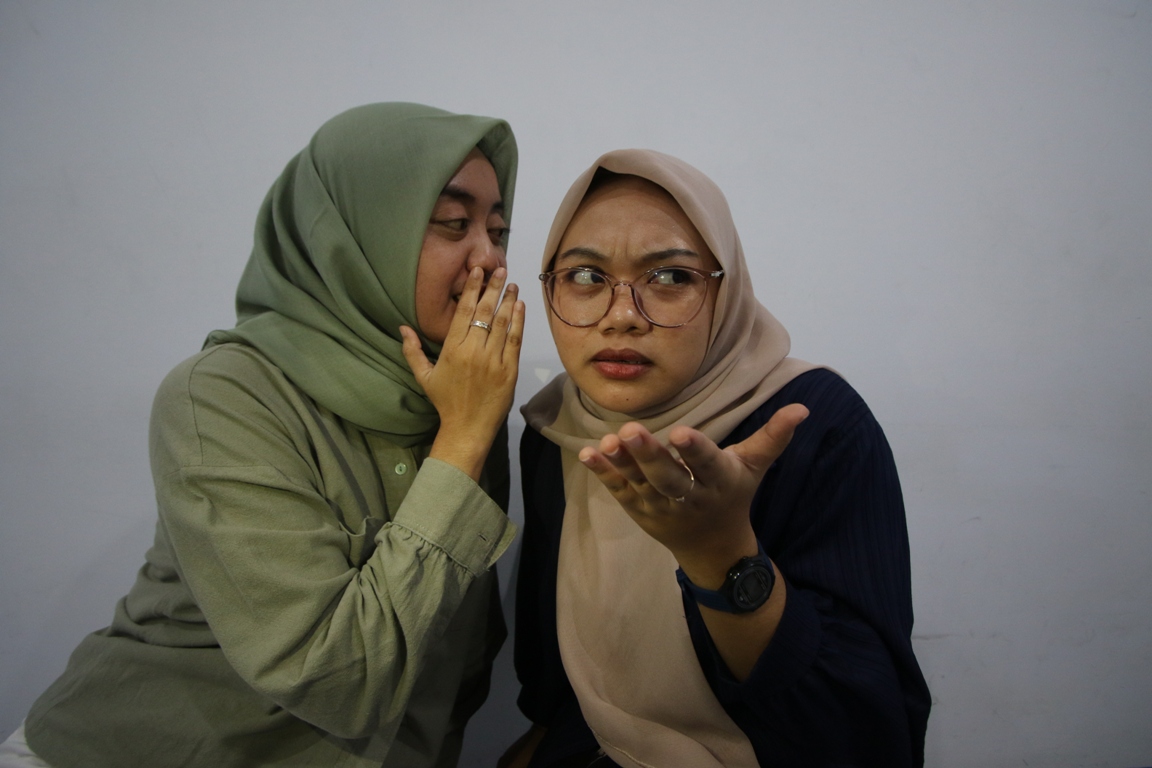 Gibah merupakan perbuatan dosa yang dapat merusak nilai puasa Ramadhan. (Arief Budiman/Radar Solo)