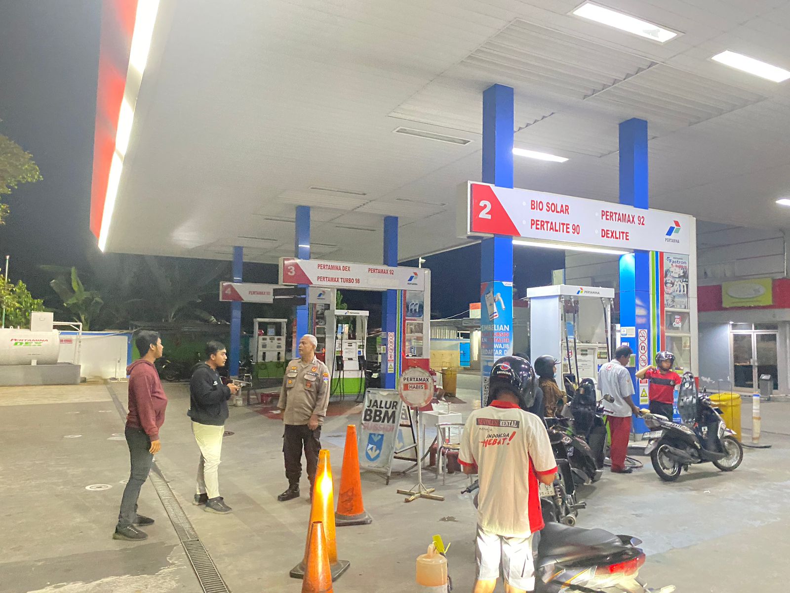 Pengecekan SPBU oleh anggota Polres Wonogiri, Sabtu (30/3/2024).