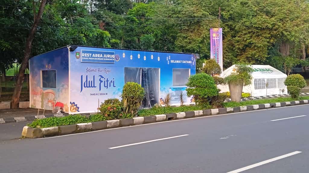 Rest area dan Posko Lebaran Dishub Kota Solo di Kawasan Jurug.