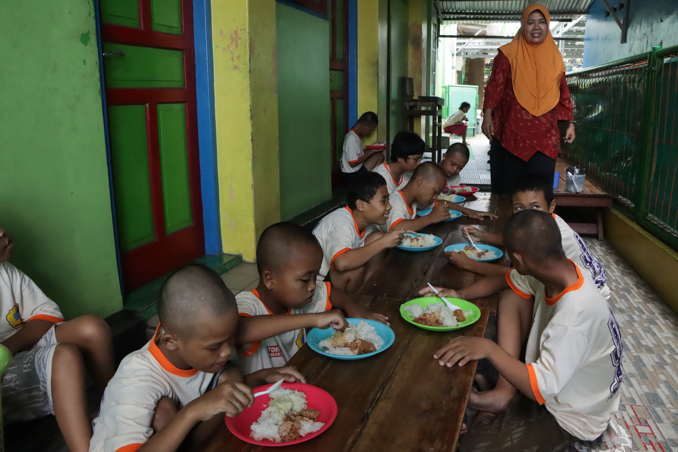 Anak-anak yang dirawat Eko sudah bertahun-tahun tak pernah dijenguk keluarganya.
