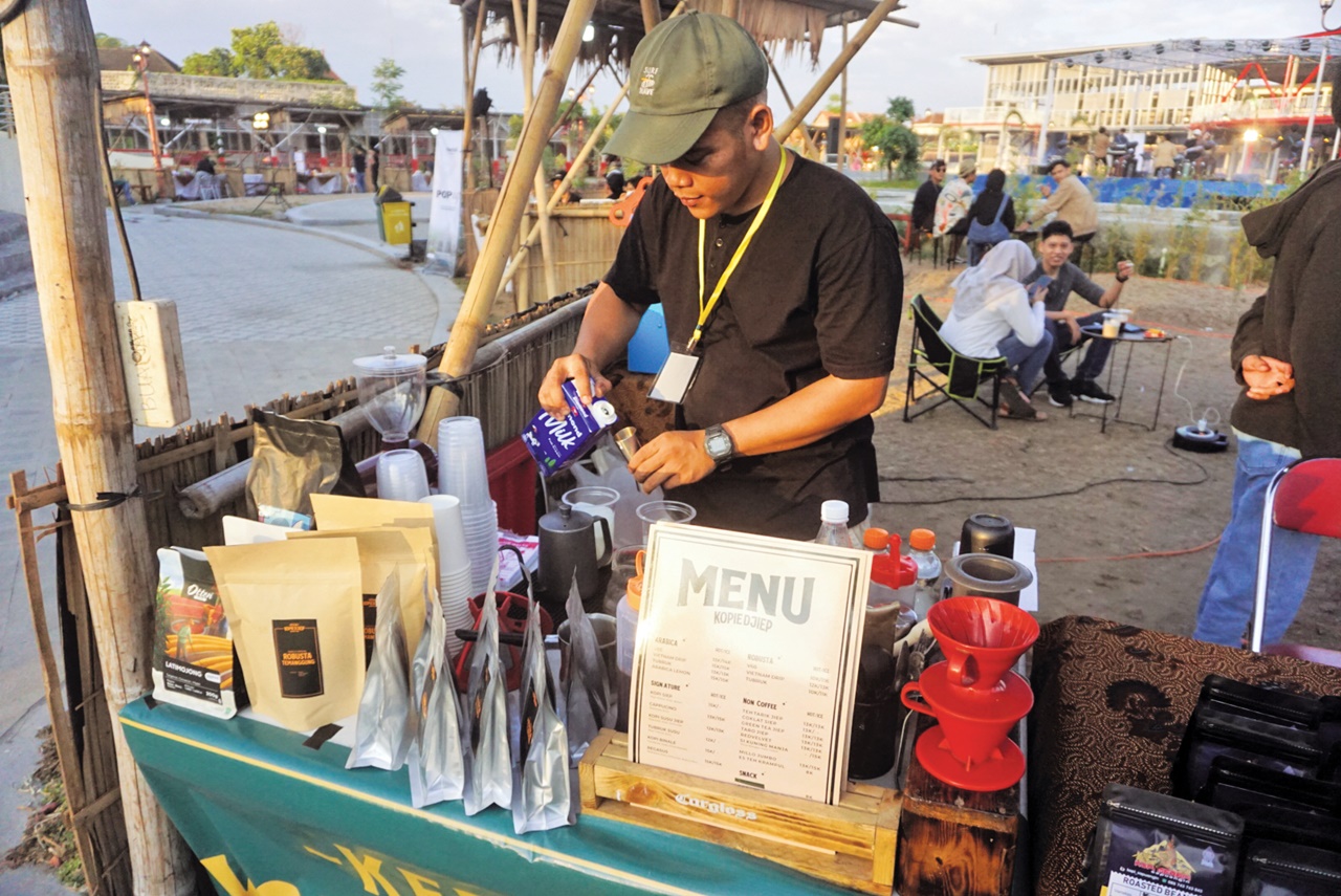 BELUM EFEKTIF: Festival Kopi di Taman Kuliner MPP untuk mendongkrak kunjungan hanya bersifat sementara.