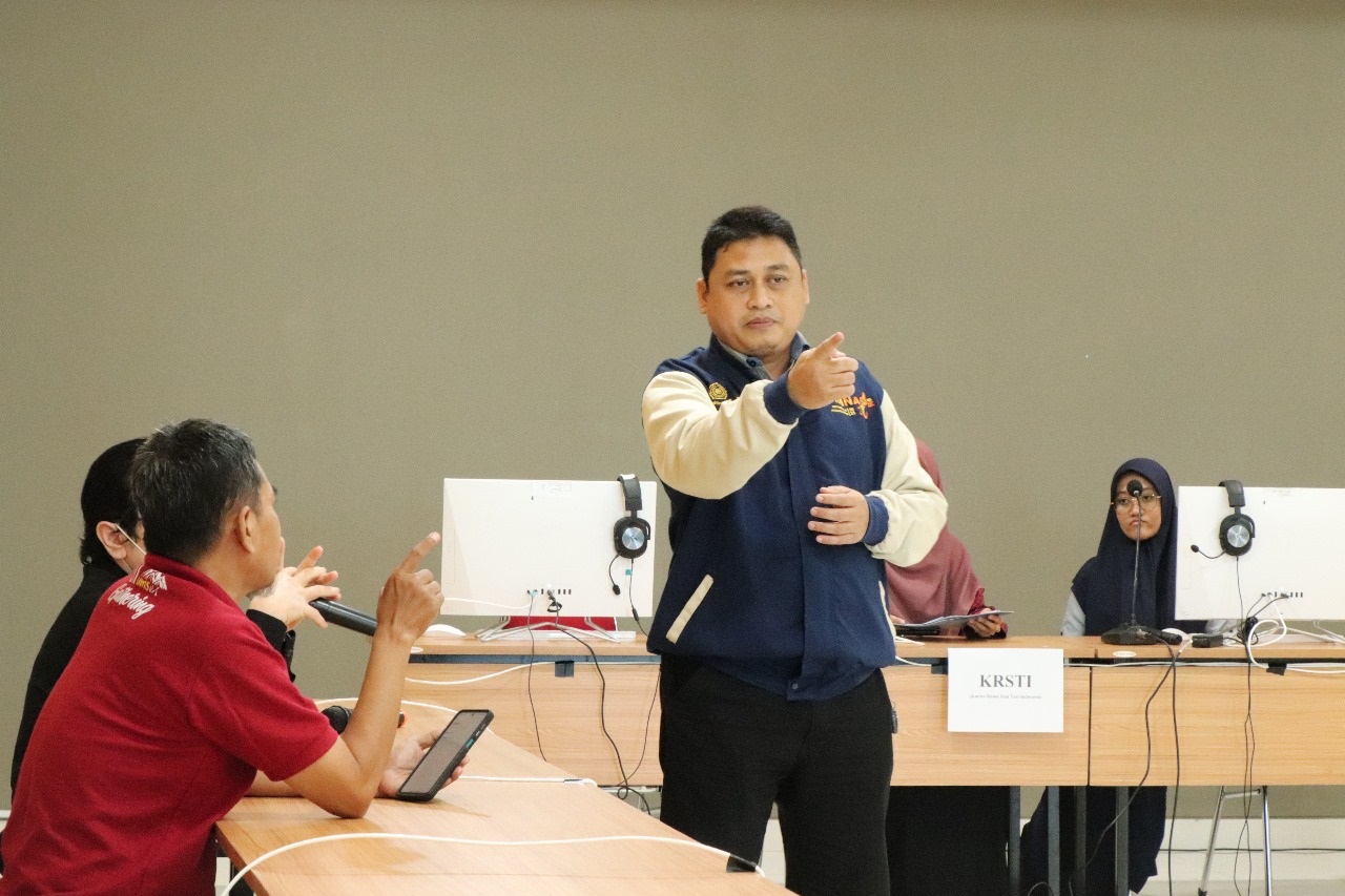 Persiapan Kontes Robot Indonesia 2024 di UMS.