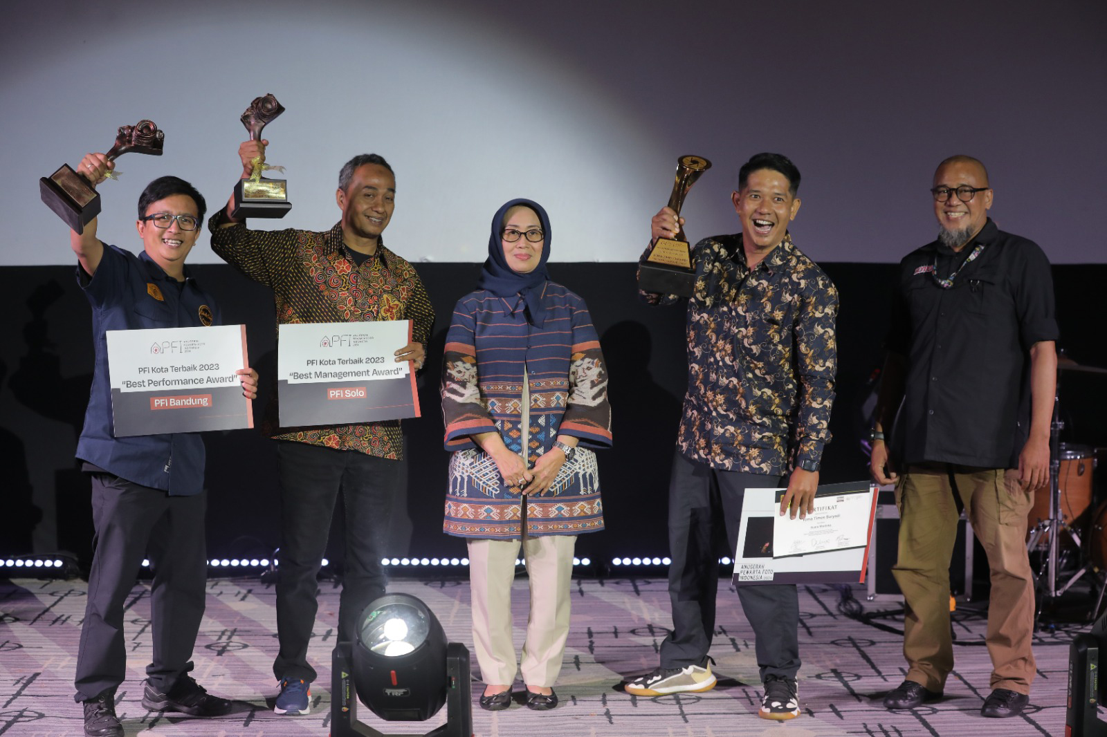 Penghargaan PFI Kota Award diraih PFI Solo (Best Management Award) dan PFI Bandung (Best Performance Award).