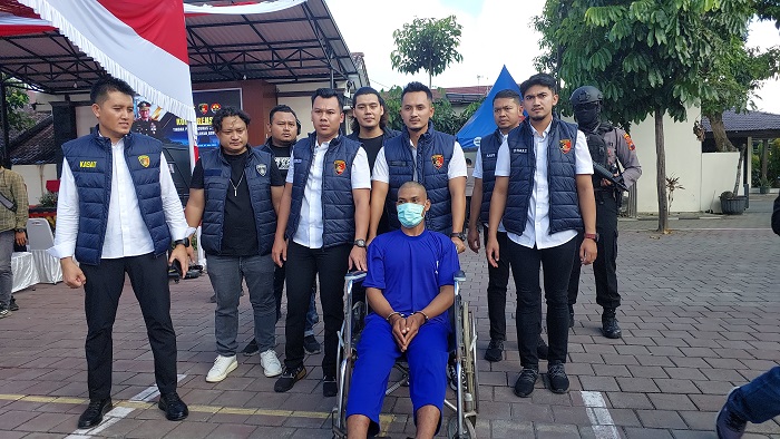 Irwan, warga Sragen mengaku membunuh Bayu Handono pengusaha tembaga Boyolali yang juga teman kencannya karena ingin menguasai hartanya.