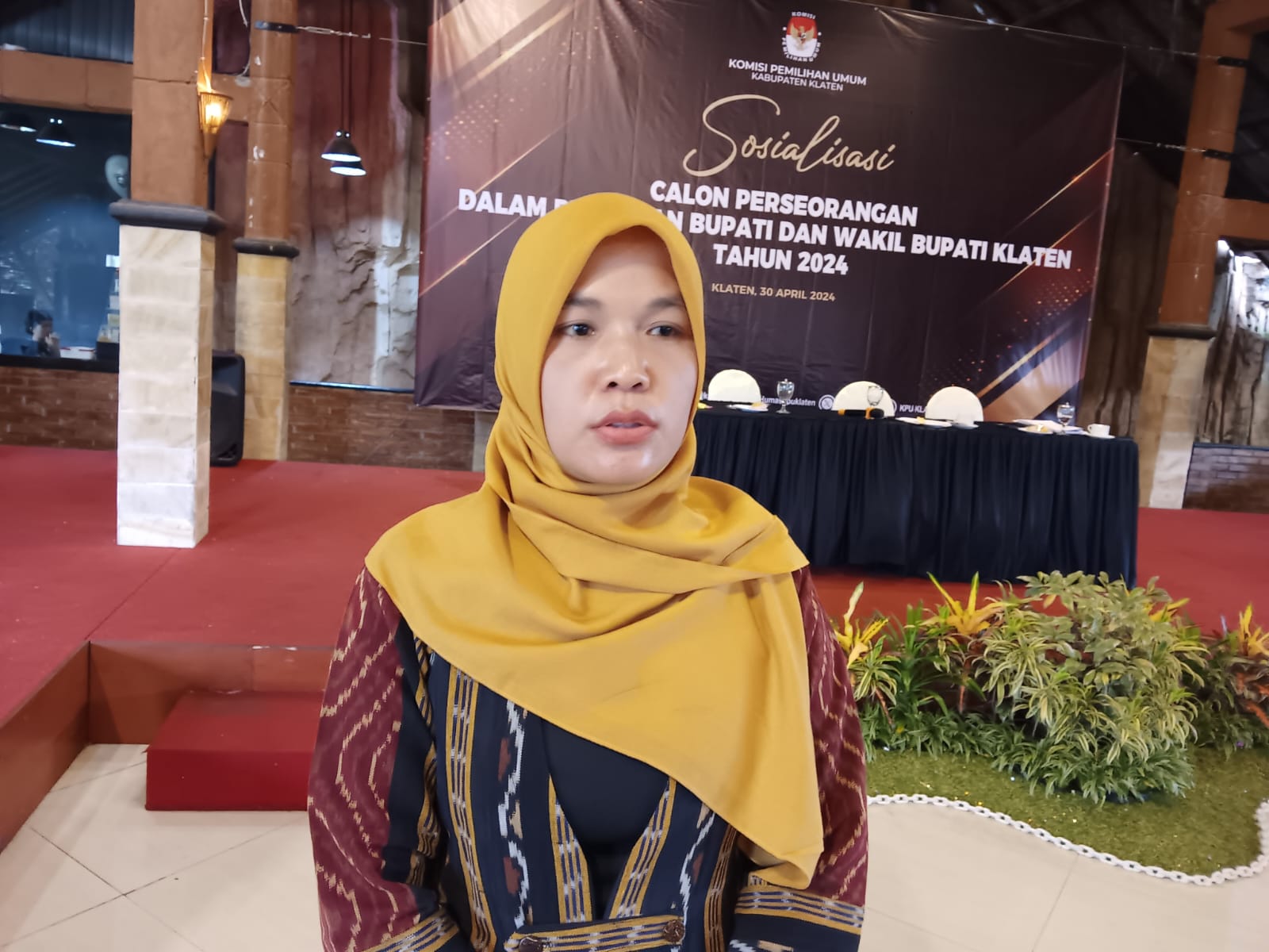 Ketua Divisi Teknis Penyelenggaraan KPU Klaten Herlis Setiyanik. (Angga Purenda/Radar Solo)