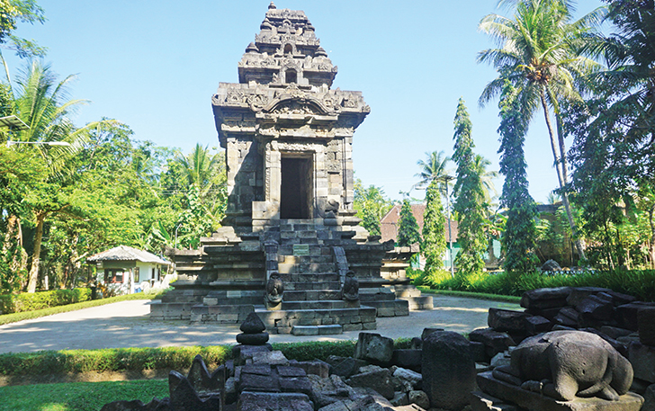 UNIK: Kompleks Candi Merak diperkirakan dibangun pada abad 8 hingga 10 masehi.