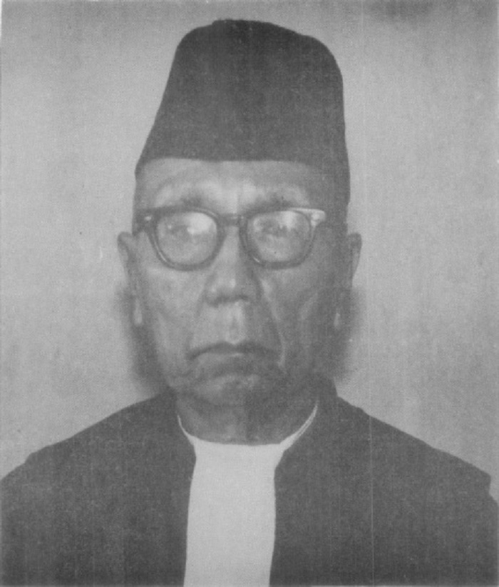 Prof. R. Satochid Kartanegara semasa jabat wakil ketua Mahkamah Agung.