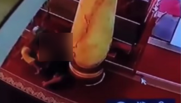 Potongan aksi tak senonoh pasangan sesama jenis yang terekam kamera CCTV di masjid di Sumatera Barat.